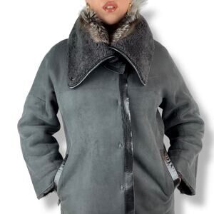 Vintage Italian VIA VENETO genuine Toscana Lamb Shearling with Raccoon fur coat